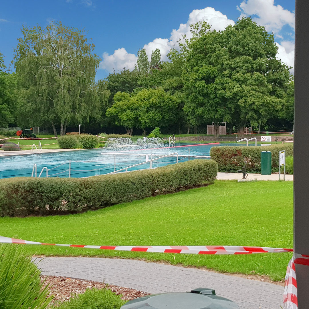 Imre Gutyan Freibad Gemmigen